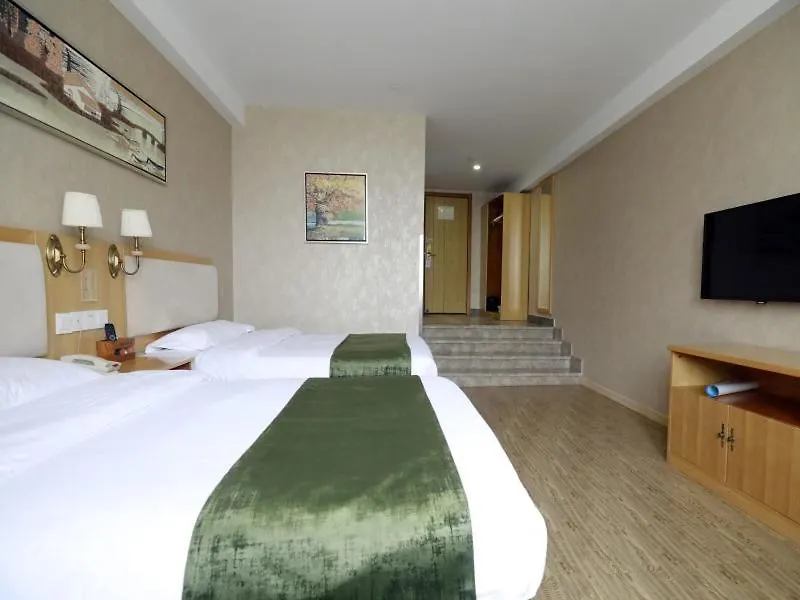 Greentree Inn Shanghai Hongqiao Hub Qibao Express Hotel 3*,