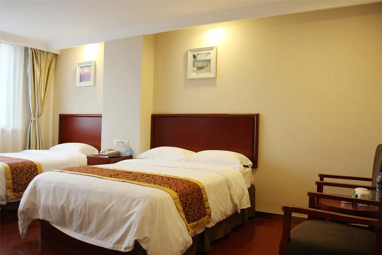 Greentree Inn Shanghai Hongqiao Hub Qibao Express Hotel 3*,  China